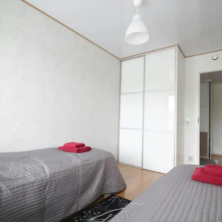 And Spacious For 4 With Sauna Huoneisto Kouvola